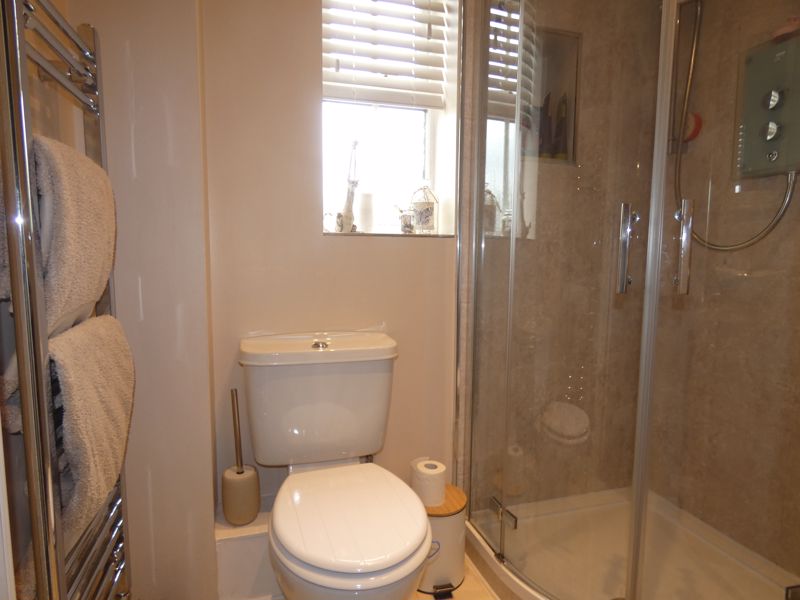 En- Suite- click for photo gallery